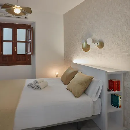 Apartment Qh Reyes Catolicos *